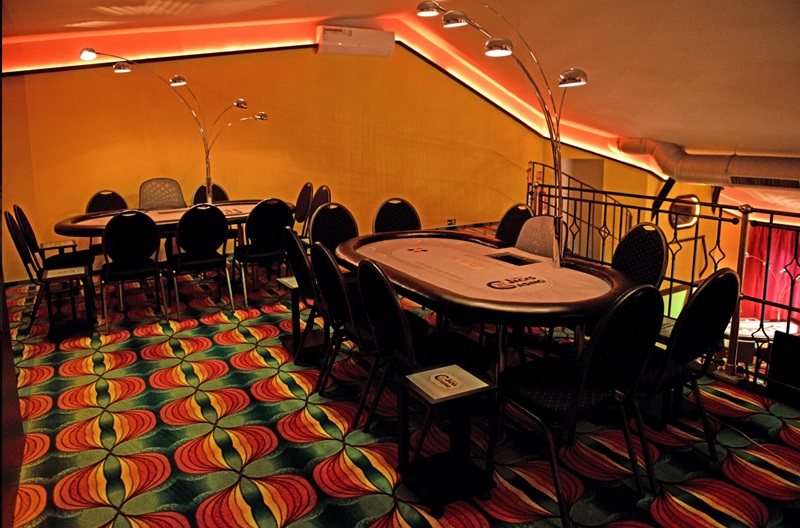 Pokerový stůl v Jacks Casino
