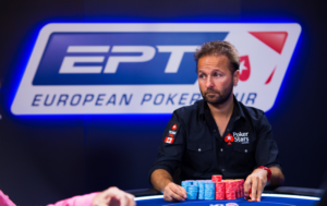 29338 Daniel Negreanu2