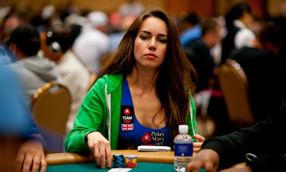 38796 Liv Boeree uvodni